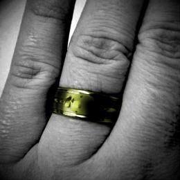 Golden ring Picture